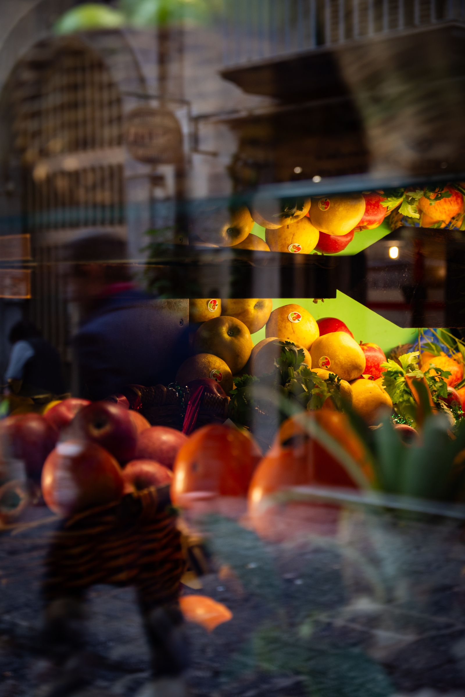 Interno Negozio Frutteria Castiglione